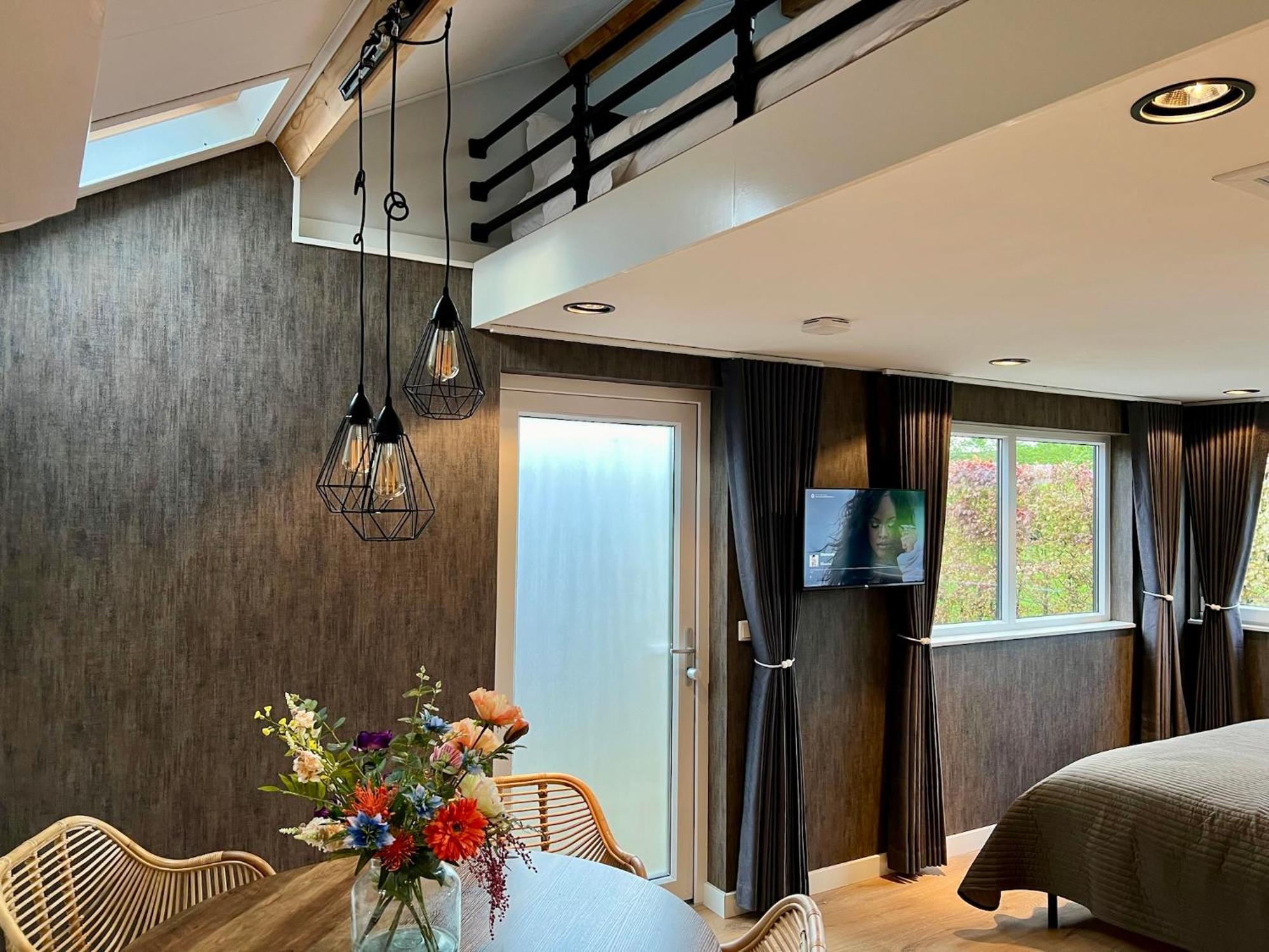 Bed And Breakfast Roodkapje Kaatsheuvel ภายนอก รูปภาพ